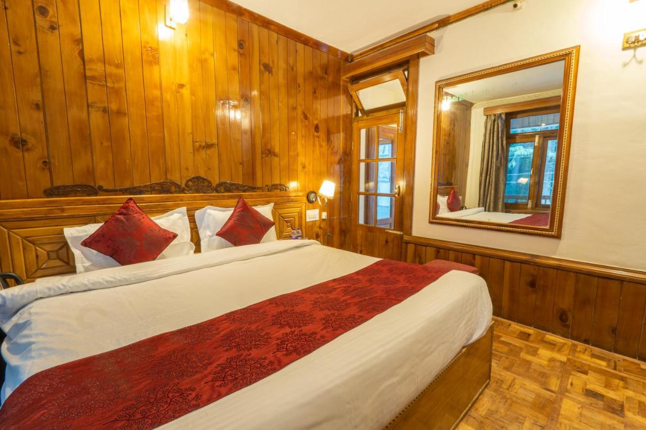 Holiday Home International -Vivaan Stays Manāli Exteriér fotografie