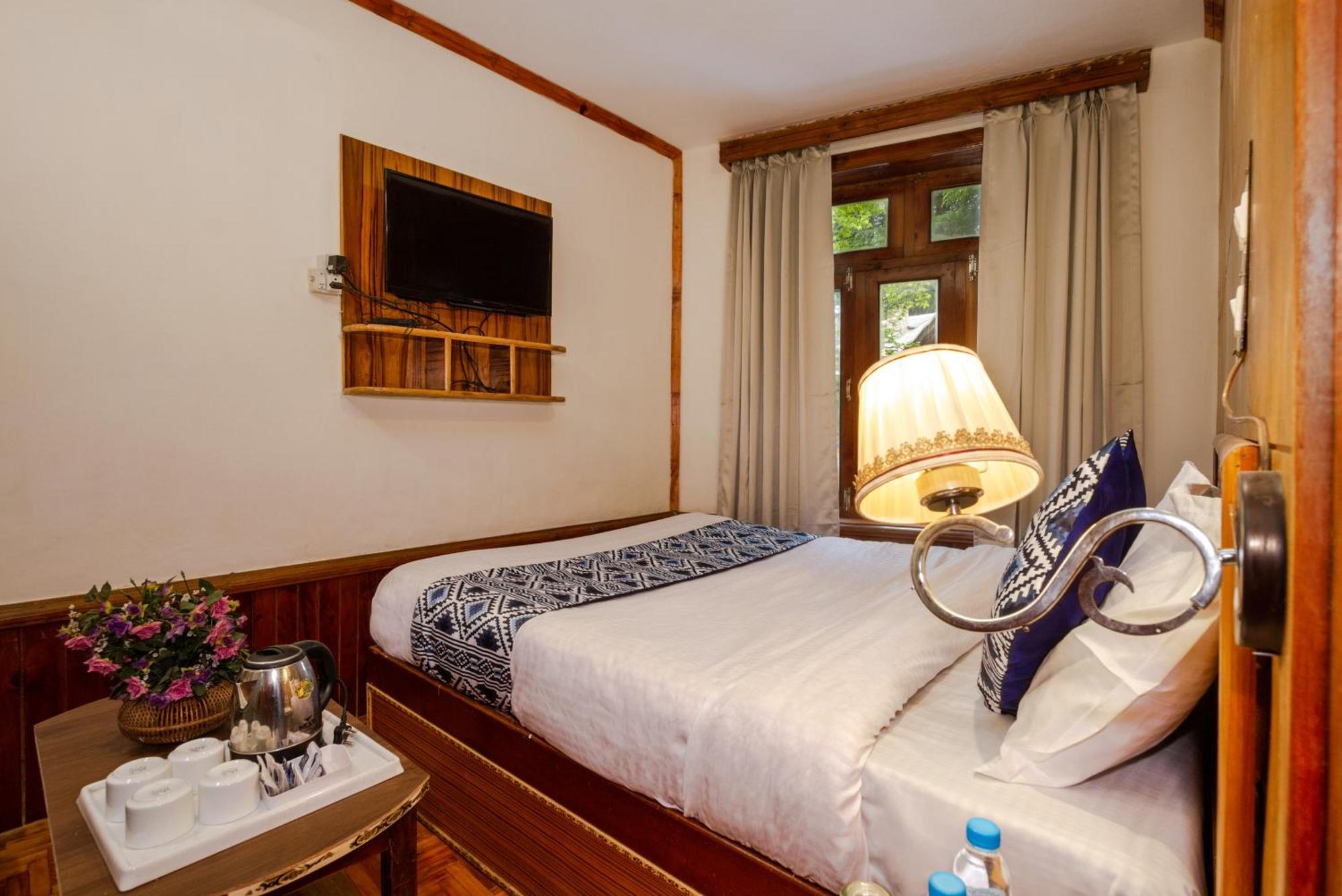 Holiday Home International -Vivaan Stays Manāli Exteriér fotografie